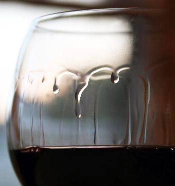 如何区别甜酒?挂杯 如何区别甜酒?挂杯